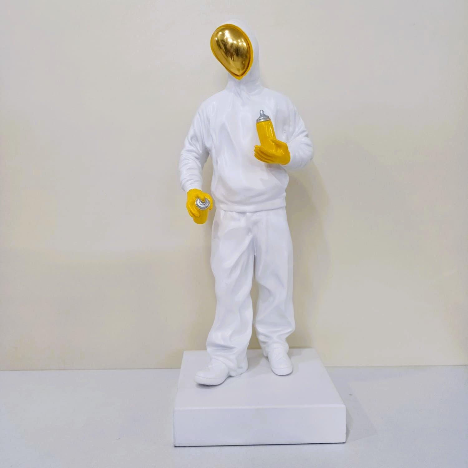 THE ARTIST - SPRAY MAN WITH A GOLDEN FACE